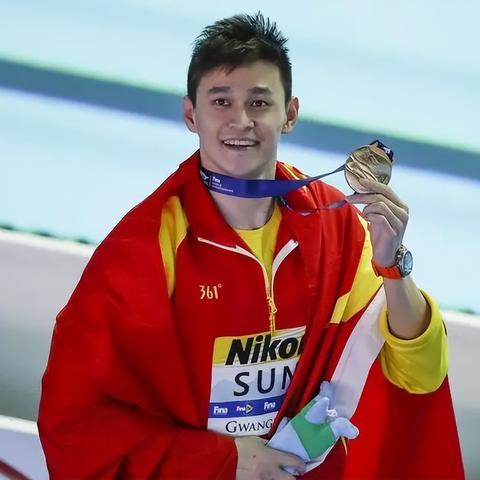 孙杨1500米自由泳夺冠密码，普通人可复制的中长距离训练法？