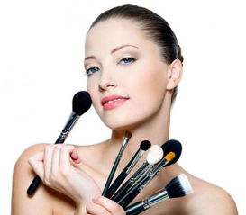 深夜局怎么化妆？3类热门夜妆拆解+持妆12h不花妆实战秘籍