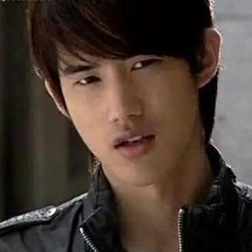 独家拆解炎龙铠甲，近战爆发型光影铠甲的玩法、cos还原与创作全攻略