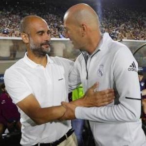 穆里尼奥vs瓜迪奥拉，战术流派拆解，哪类教练适配你的足球经理冲冠阵容？