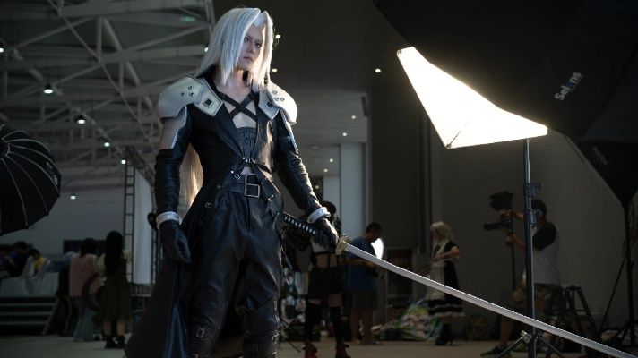 萨菲罗斯cos怎么玩出质感？3大类型拆解+新手避坑&道具实战指南