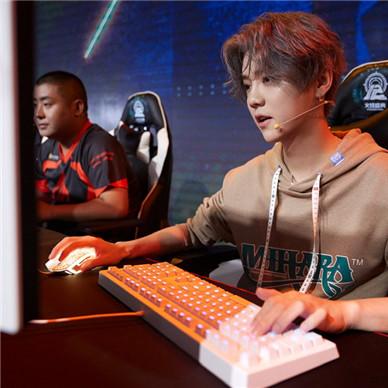 独家拆解CF全类型排位赛，从经典到职业，30天上荣耀枪王的实战秘籍