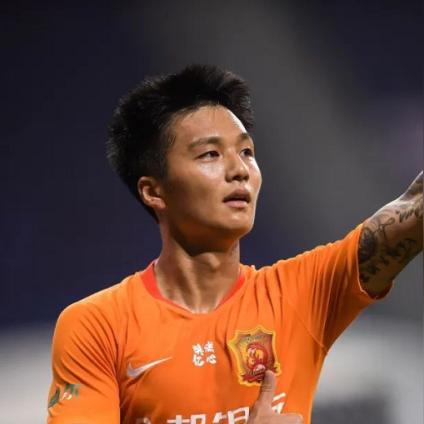 2026年卓尔游侠出装怎么选？三流派适配全场景，胜率超62%的实战方案