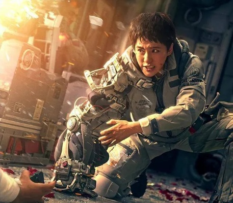 流浪地球2韩朵朵，共情型硬核女性角色为何成科幻圈新流量密码？