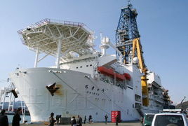 日本海岸不明铁球全解析，是军事遗留？深海设备？辐射风险实测曝光