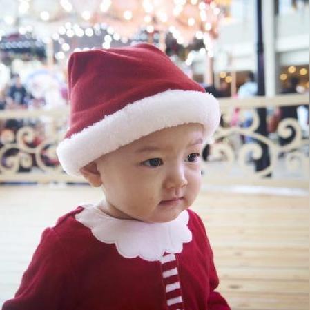 微博新表情‘裂开了’为啥爆火？解锁情绪表达新玩法与社交变现门道