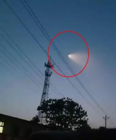 北京上空异象独家拆解，如何区分航迹云、日柱与UFO误判？2026观测攻略