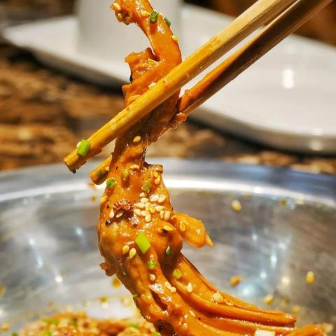 鹅鸭杀怎么稳赢？全身份进阶技巧、抿人逻辑与控场实战指南