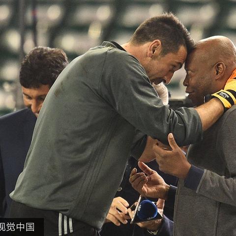 46岁布冯娶51岁意大利主持人，这是哪种婚姻类型？普通人能抄作业吗？