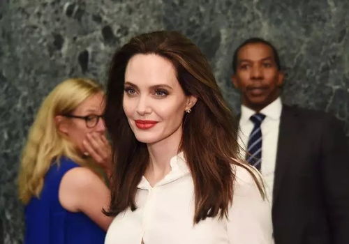 威尔史密斯妻子贾达，创伤自愈型独立女性的婚姻与成长密码