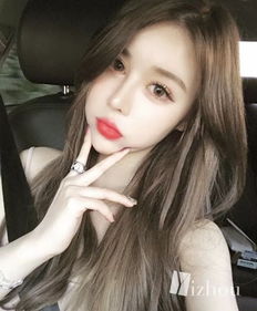 戚薇微博凭啥圈粉无数？3个普通人可复制的真实感IP打造术