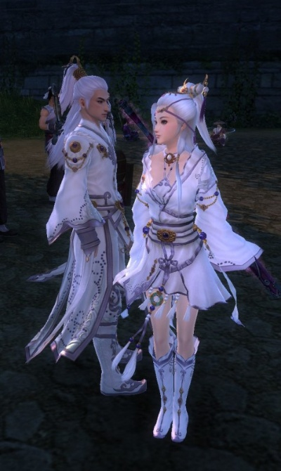 逍遥玉衣怎么搭配才最强？门派专属防具进阶、附魔全场景实战指南