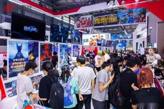 一、被玩家封神的三大非打卡不可展台细节