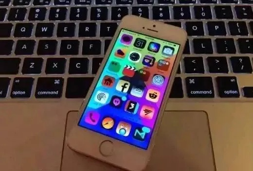 恶搞iPhone5怕翻车？2026年5种冷门无损玩法，整蛊改装两不误