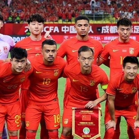 2026暗黑黎明平民逆袭全攻略，零氪刷装/职业搭配/后期避坑解析