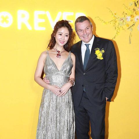 盛大传奇3复古服怎么快速毕业？元素搭配、打宝地图全解析（独家实测）