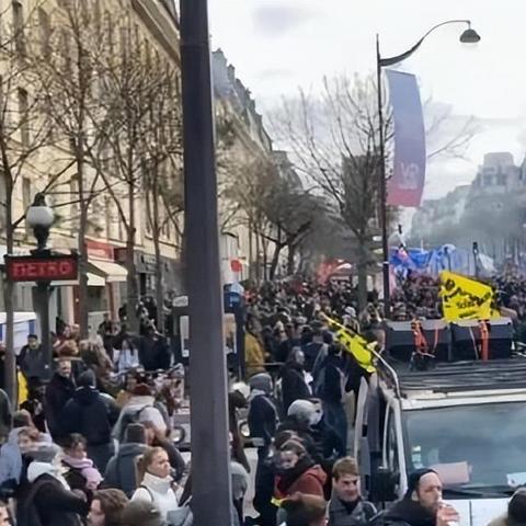 开放世界生存代价4大类拆解，新手如何规避资源亏空、剧情锁，通关效率提30%？