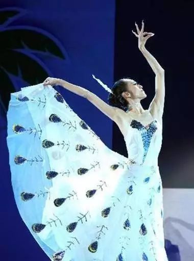 杨丽萍回应舞蹈大尺度，当代舞艺术边界的3个判定逻辑，打破公众认知误区