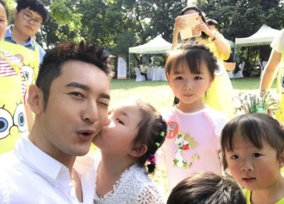 黄晓明晒儿子照片深度拆解，3类高流量亲子模板，普通人照搬能涨粉吗？