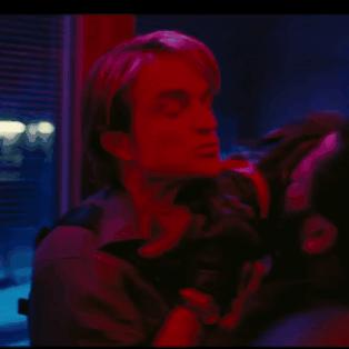 信条深度剧情全解，时间钳形战术拆解+隐藏闭环终极真相