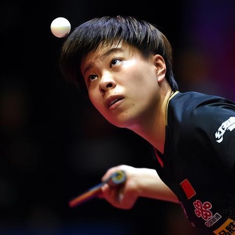 实况足球8独家实战攻略，从萌新到对战大神，大师联赛冲冠+隐藏球员全解析