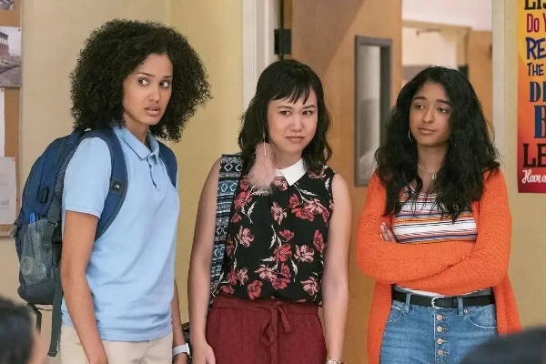 告别片荒！2026年私藏12部美国派式青春性喜剧，爆笑中读懂成长的糗与暖