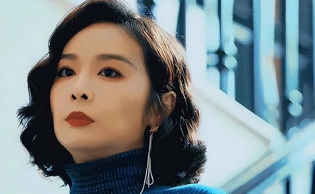 高叶回应没谈过恋爱传闻，明星感情八卦的破局话术与公众好奇密码