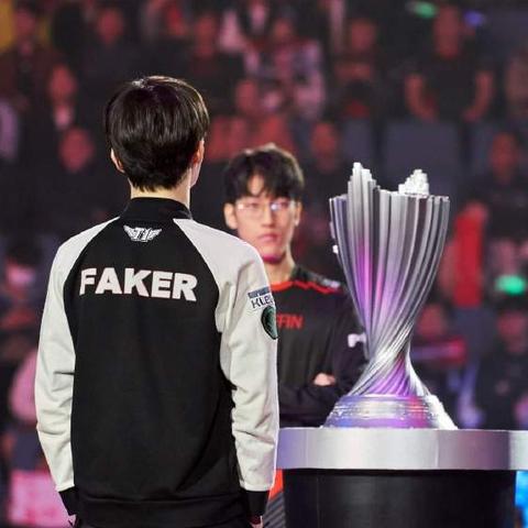 2014LOL全明星赛，被遗忘的神级对局，藏着LPL赛区崛起的核心密码？